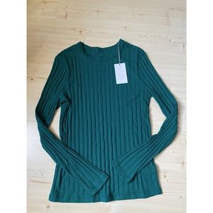 Ribbed long sleeve top